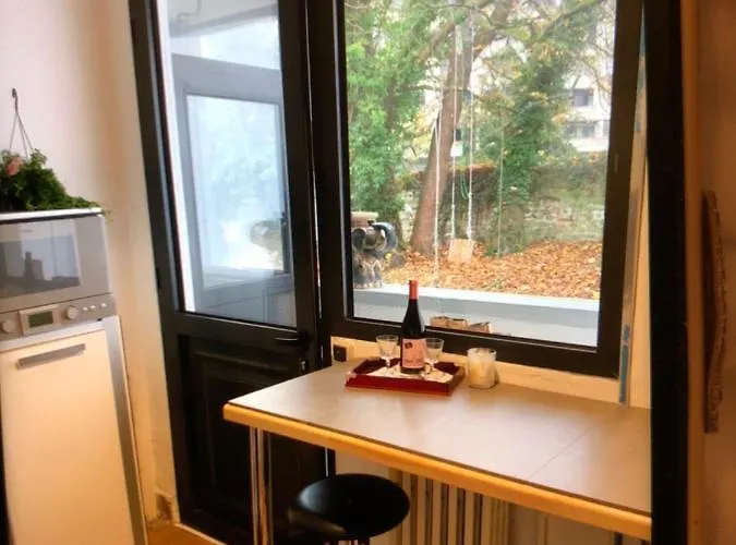 Dans Un Ecrin De Verdure 아파트 *